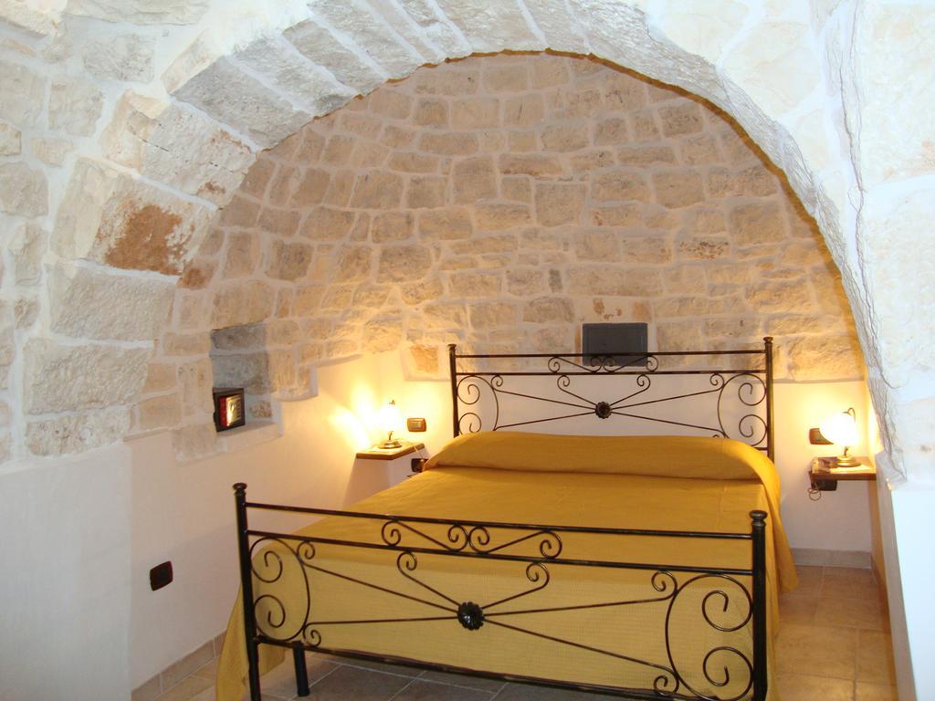 Trulli Isago Bed and Breakfast Locorotondo Exteriör bild