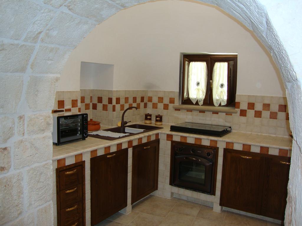 Trulli Isago Bed and Breakfast Locorotondo Exteriör bild