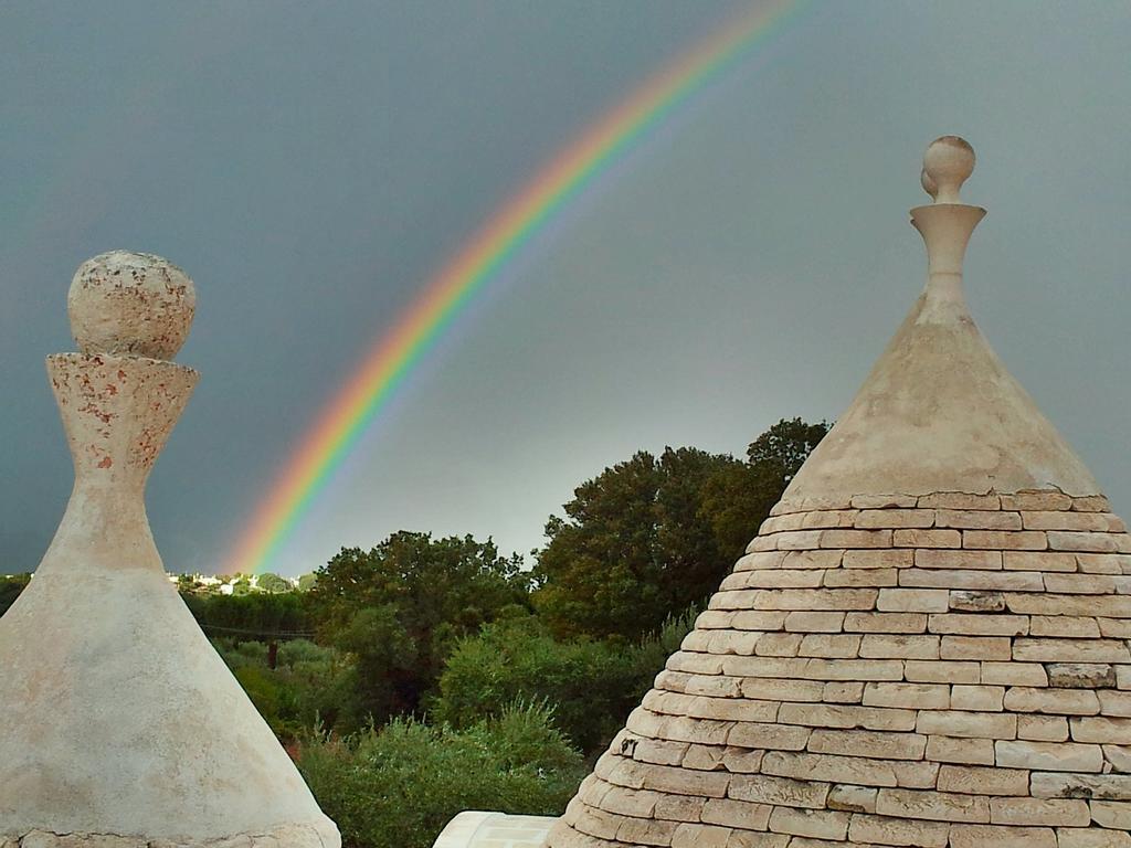 Trulli Isago Bed and Breakfast Locorotondo Exteriör bild