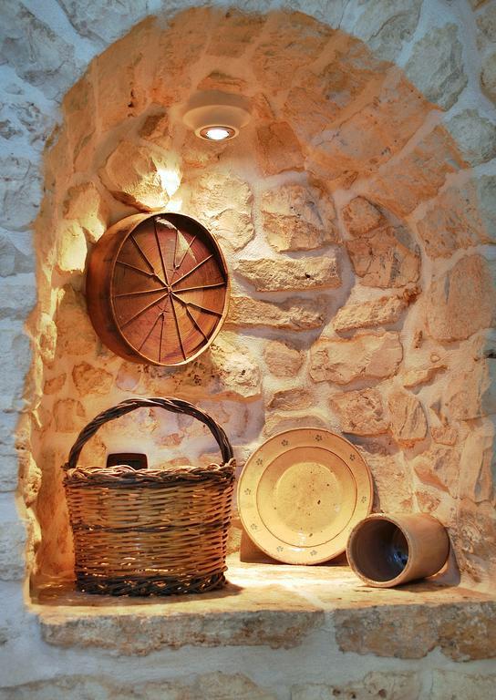Trulli Isago Bed and Breakfast Locorotondo Exteriör bild
